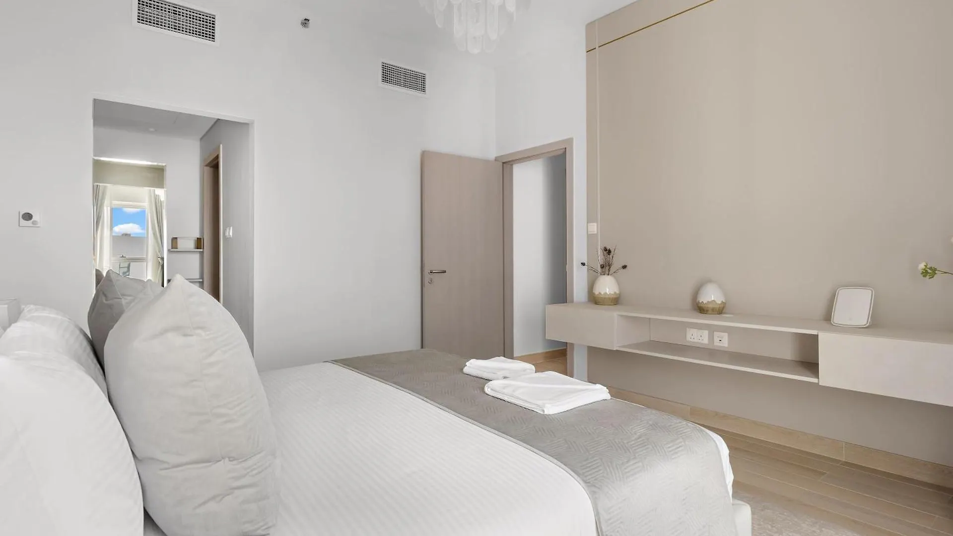 Daire Silkhaus Luxury 3Br And Maid Room In Water'S Edge Abu Dabi